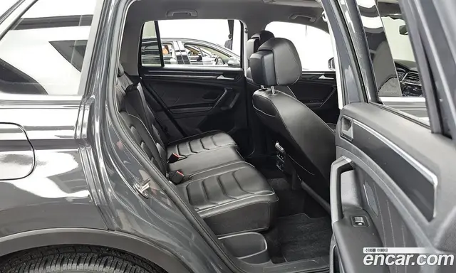 Volkswagen Tiguan 2021 2.0 автомат (гидро), миниатюра 12