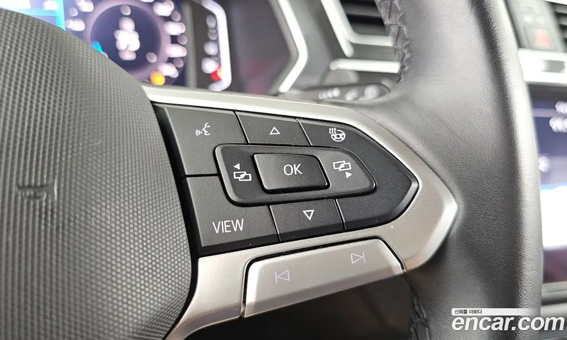 Volkswagen Tiguan 2021 2.0 автомат (гидро), фото 18 Volkswagen Tiguan 2021 2.0 автомат (гидро), фото 18