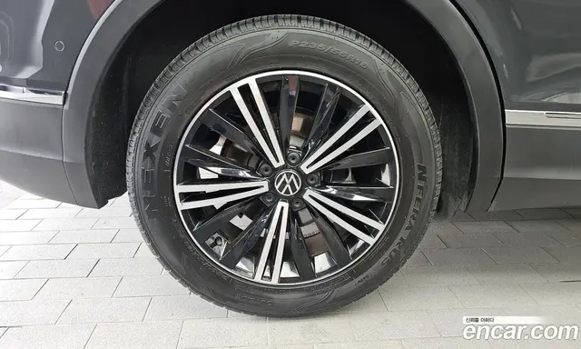 Volkswagen Tiguan 2021 2.0 автомат (гидро), миниатюра 5 Volkswagen Tiguan 2021 2.0 автомат (гидро), миниатюра 5