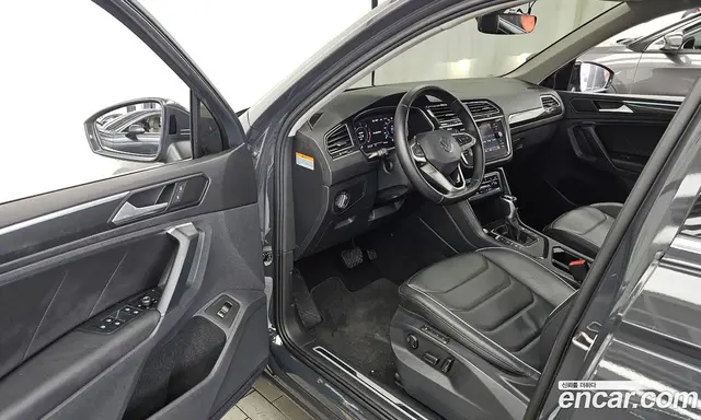 Volkswagen Tiguan 2021 2.0 автомат (гидро), миниатюра 10 Volkswagen Tiguan 2021 2.0 автомат (гидро), миниатюра 10
