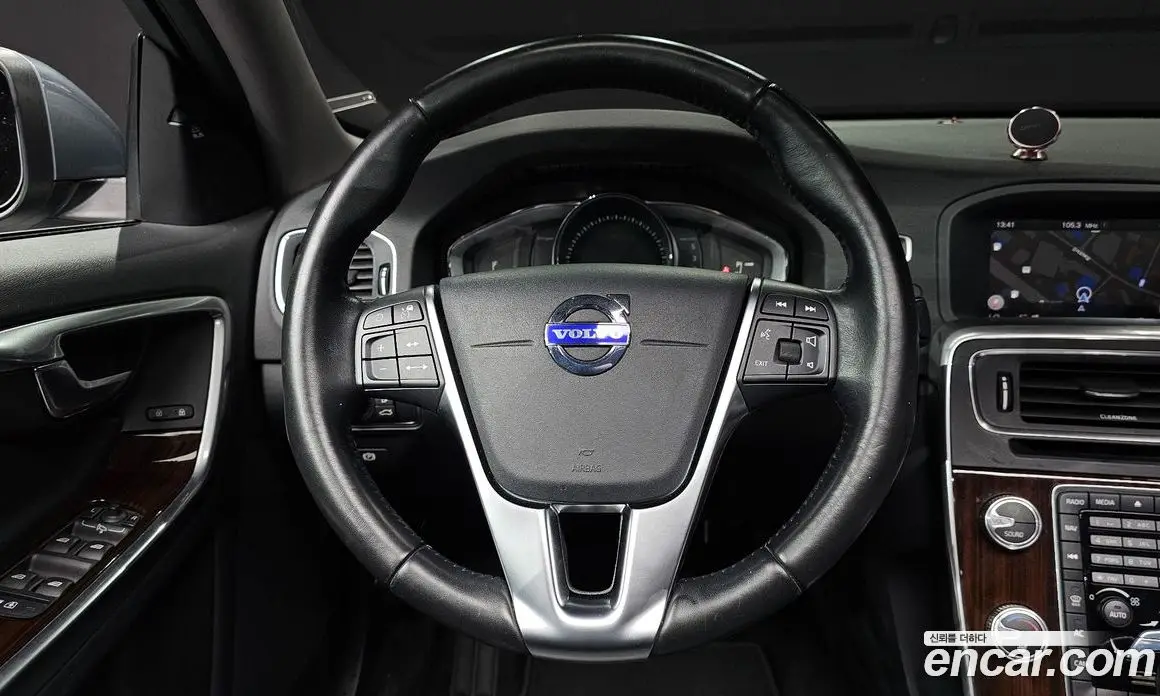 Volvo S60 2018 2.0 автомат (гидро), фото 12 Volvo S60 2018 2.0 автомат (гидро), фото 12