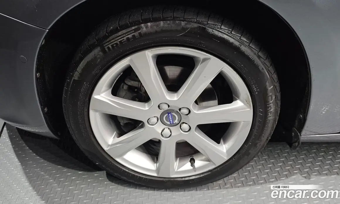 Volvo S60 2018 2.0 автомат (гидро), фото 5 Volvo S60 2018 2.0 автомат (гидро), фото 5