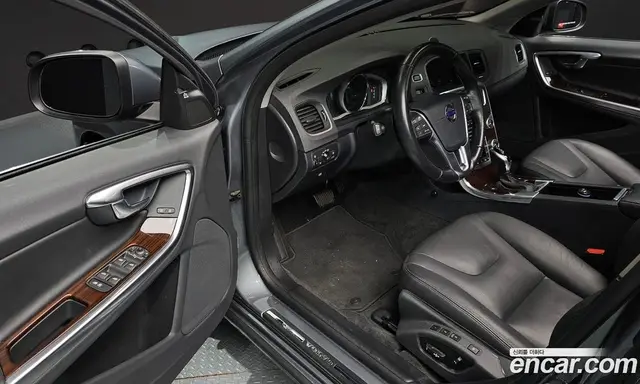 Volvo S60 2018 2.0 автомат (гидро), миниатюра 10 Volvo S60 2018 2.0 автомат (гидро), миниатюра 10