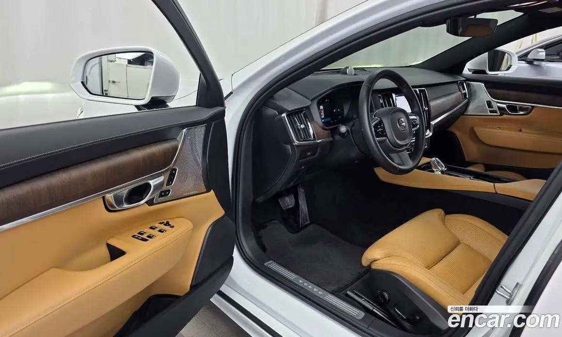 Volvo S90 2023 2.0 автомат (гидро), фото 13 Volvo S90 2023 2.0 автомат (гидро), фото 13