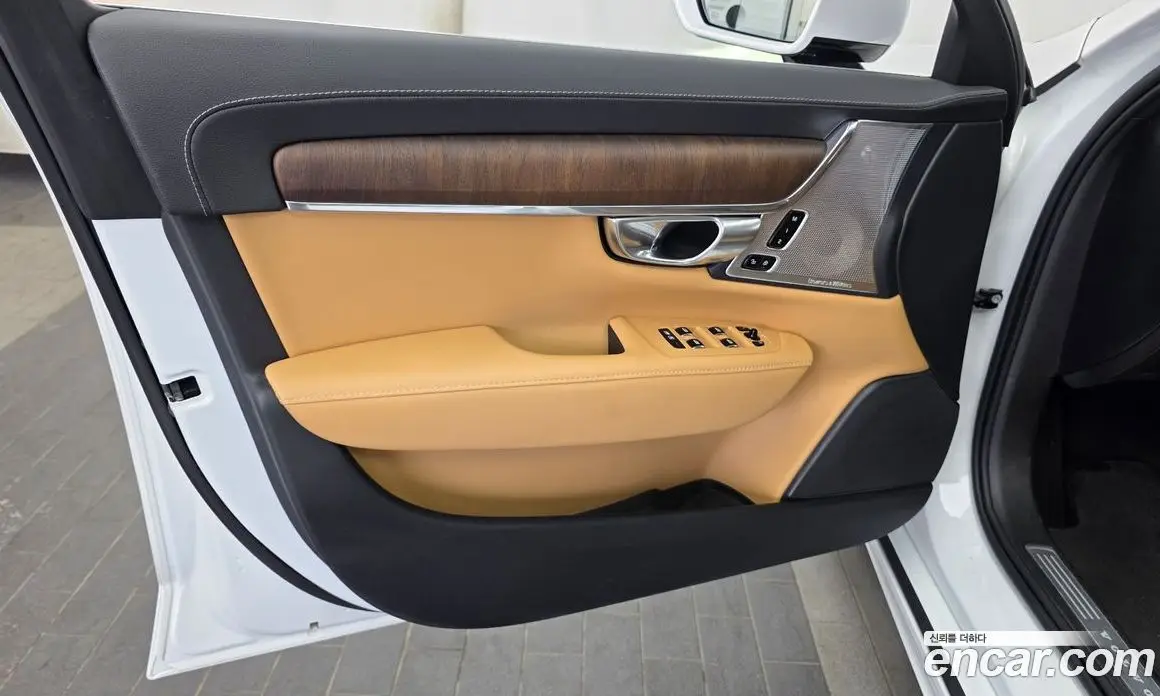 Volvo S90 2023 2.0 автомат (гидро), фото 14 Volvo S90 2023 2.0 автомат (гидро), фото 14