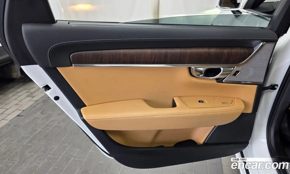 Volvo S90 2023 2.0 автомат (гидро), фото 15 Volvo S90 2023 2.0 автомат (гидро), фото 15