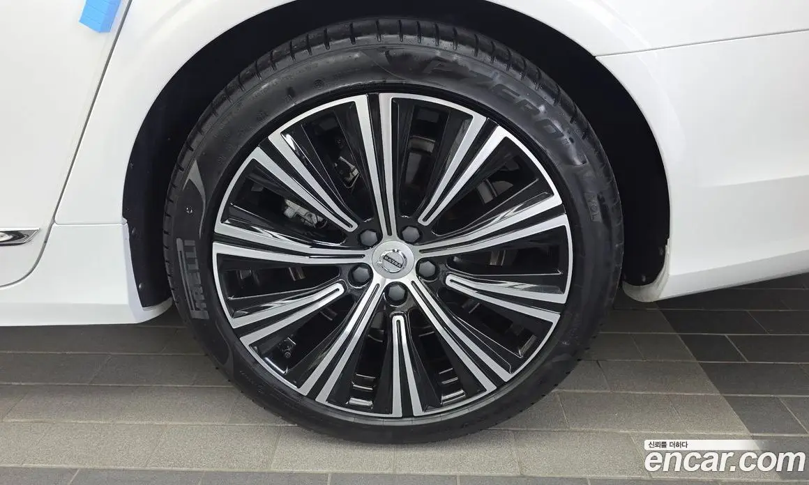 Volvo S90 2023 2.0 автомат (гидро), фото 7 Volvo S90 2023 2.0 автомат (гидро), фото 7