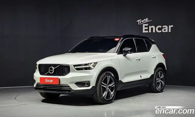 Volvo XC40, 2018, 87 416 км Volvo XC40, 2018, 87 416 км
