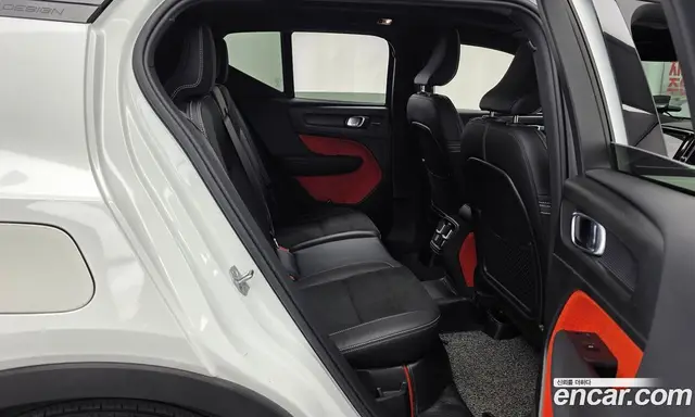 Volvo XC40 2018 2.0 автомат (гидро), миниатюра 12