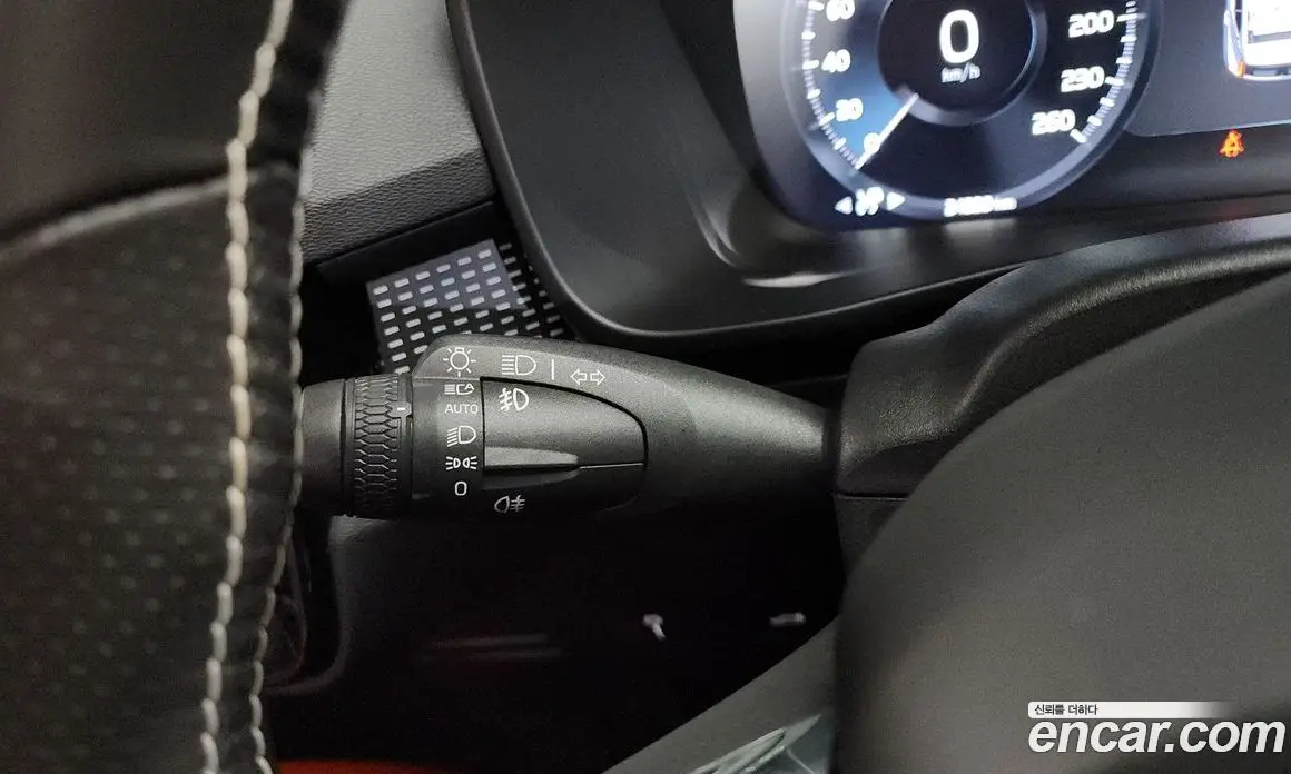 Volvo XC40 2020 2.0 автомат (гидро), фото 21 Volvo XC40 2020 2.0 автомат (гидро), фото 21
