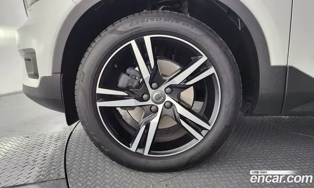 Volvo XC40 2020 2.0 автомат (гидро), миниатюра 5 Volvo XC40 2020 2.0 автомат (гидро), миниатюра 5