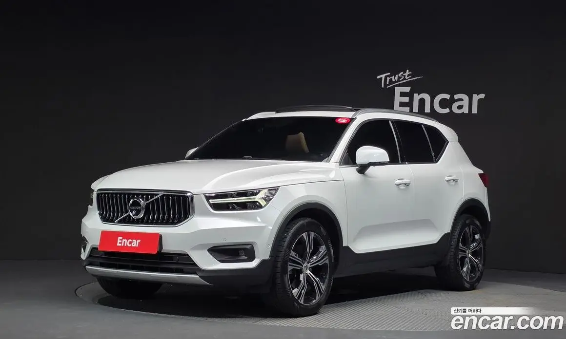 Volvo XC40 2021 2.0 автомат (гидро), фото 1 Volvo XC40 2021 2.0 автомат (гидро), фото 1