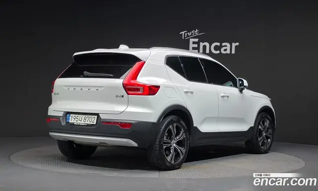 Volvo XC40 2021 2.0 автомат (гидро), миниатюра 2 Volvo XC40 2021 2.0 автомат (гидро), миниатюра 2