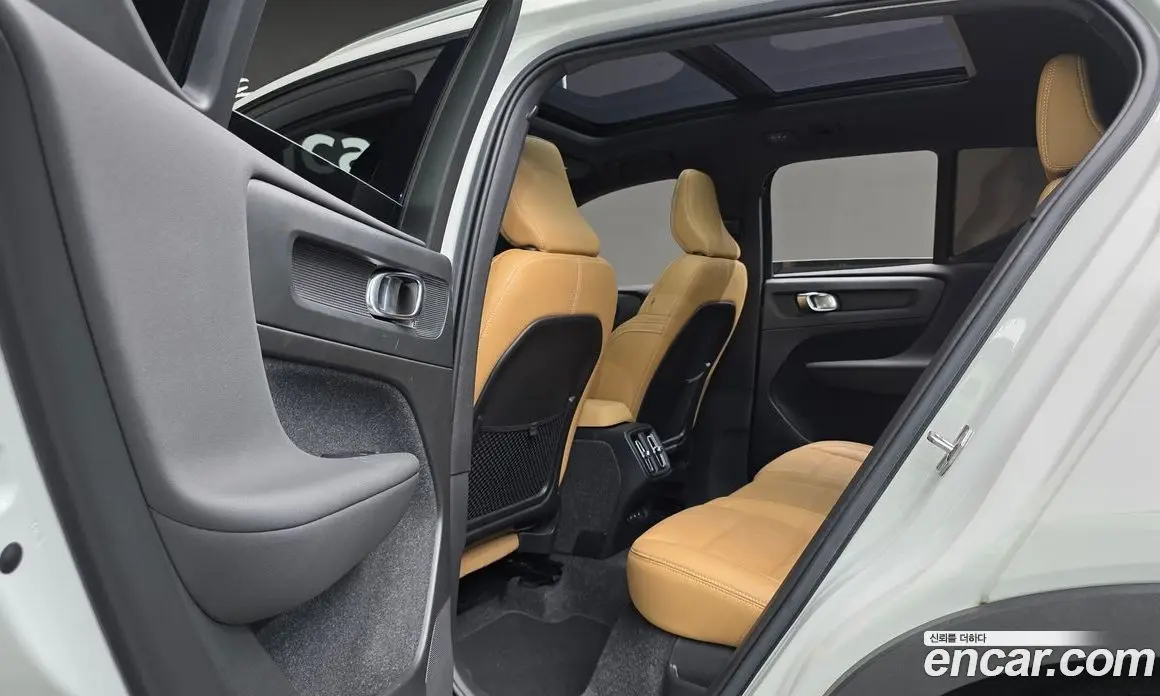 Volvo XC40 2021 2.0 автомат (гидро), фото 17 Volvo XC40 2021 2.0 автомат (гидро), фото 17