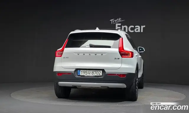 Volvo XC40 2021 2.0 автомат (гидро), миниатюра 4 Volvo XC40 2021 2.0 автомат (гидро), миниатюра 4