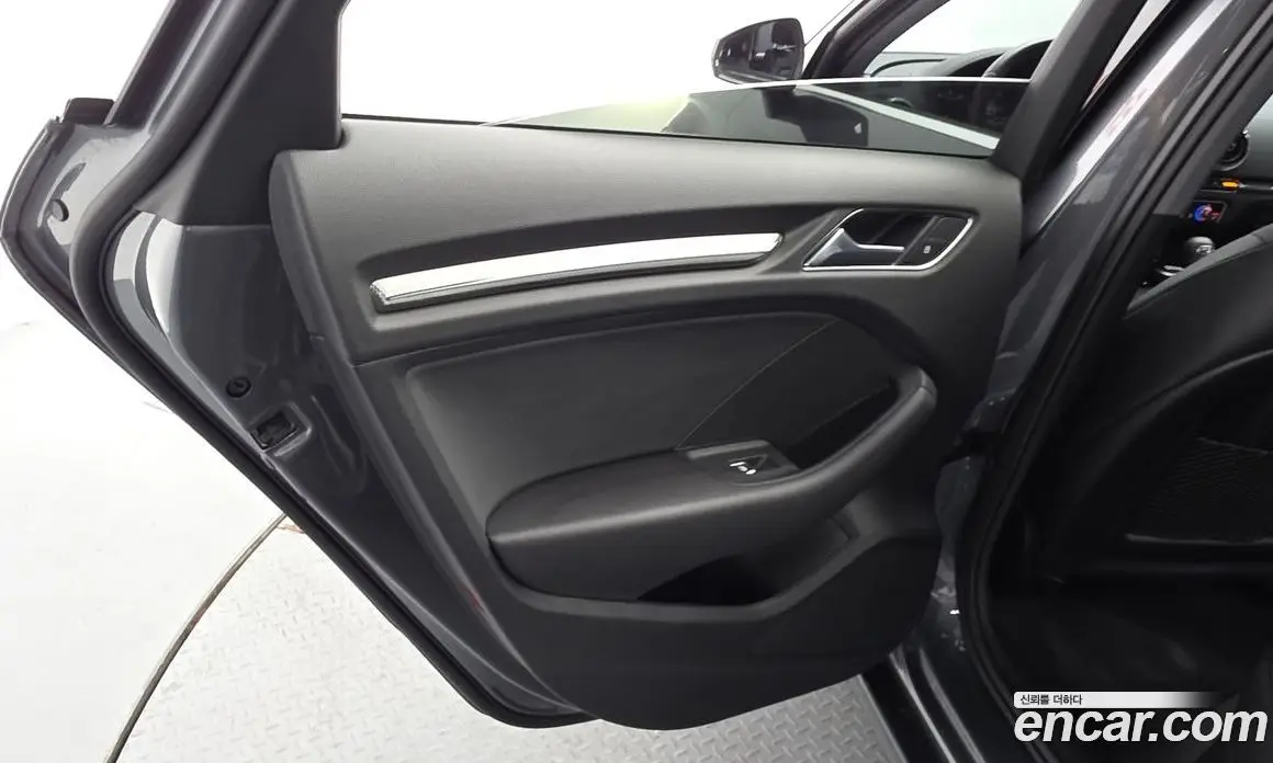 Audi A3 2019 2.0 автомат (гидро), фото 15 Audi A3 2019 2.0 автомат (гидро), фото 15