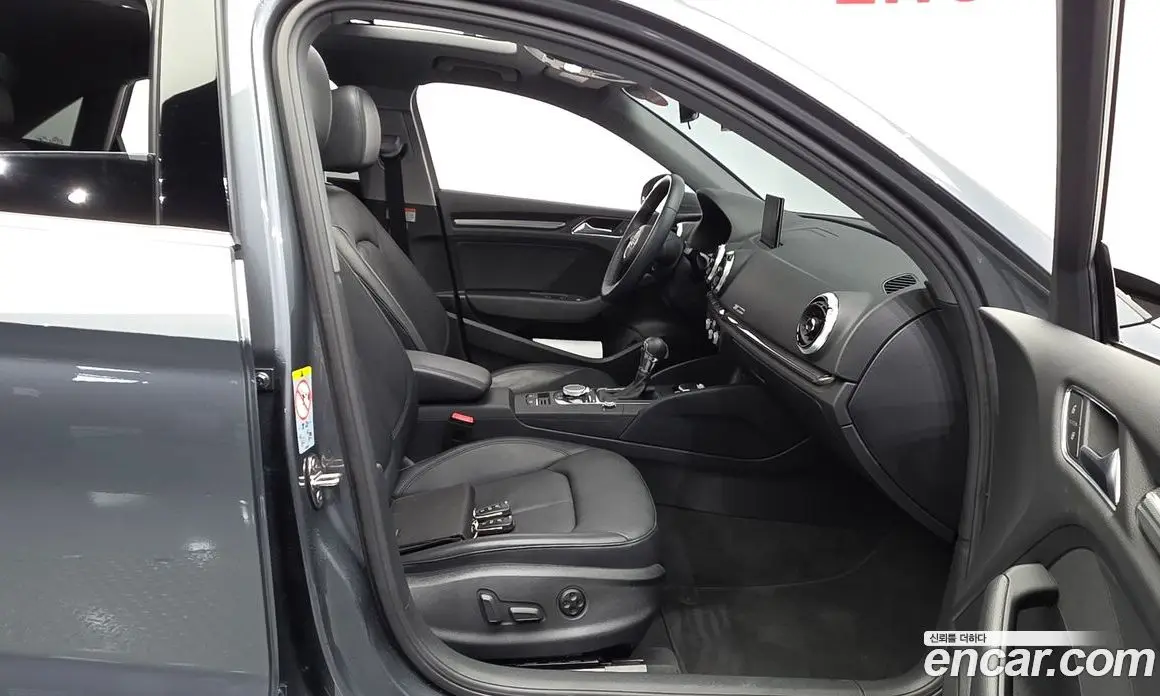Audi A3 2019 2.0 автомат (гидро), фото 16 Audi A3 2019 2.0 автомат (гидро), фото 16