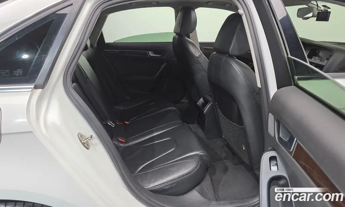 Audi A4 2010 2.0 автомат (гидро), фото 11 Audi A4 2010 2.0 автомат (гидро), фото 11