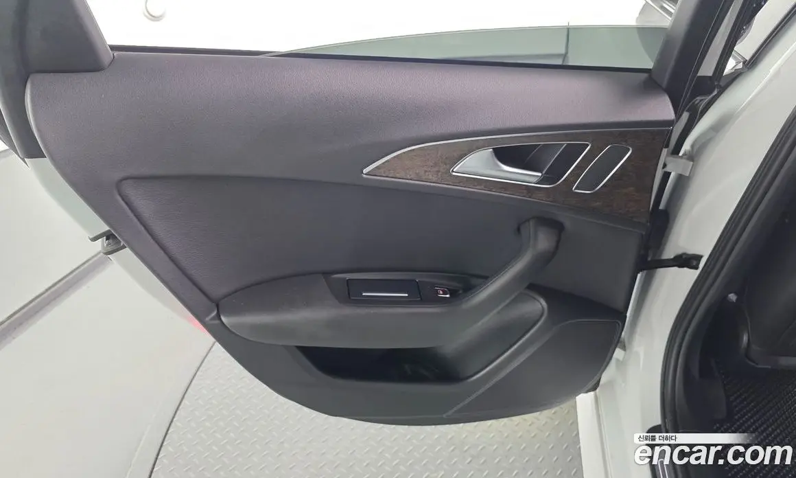 Audi A6 2017 2.0 автомат (гидро), фото 15 Audi A6 2017 2.0 автомат (гидро), фото 15
