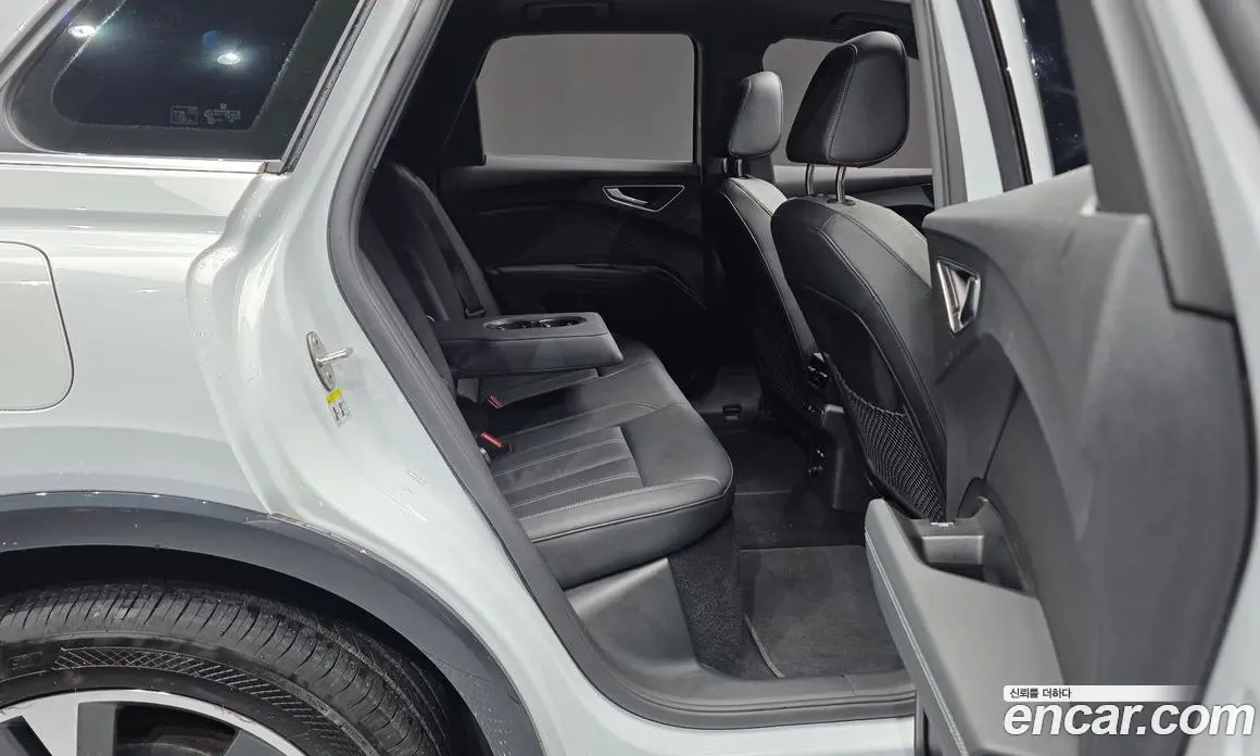 Audi Q4 e-tron 2022 0.2 автомат (гидро), фото 17 Audi Q4 e-tron 2022 0.2 автомат (гидро), фото 17