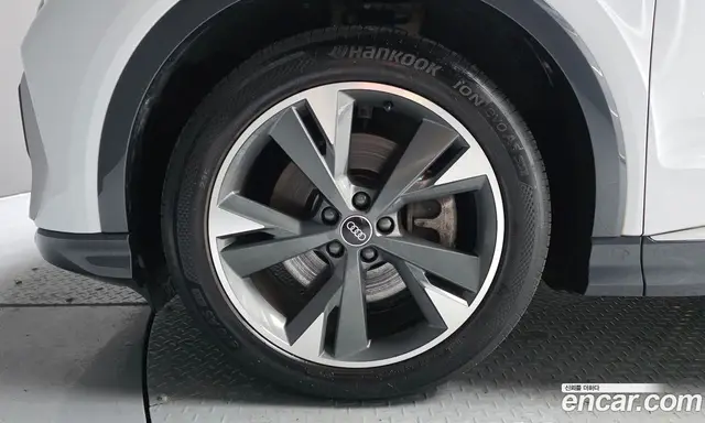 Audi Q4 e-tron 2022 0.2 автомат (гидро), миниатюра 5 Audi Q4 e-tron 2022 0.2 автомат (гидро), миниатюра 5