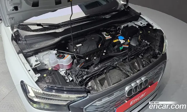 Audi Q4 e-tron 2022 0.2 автомат (гидро), миниатюра 6 Audi Q4 e-tron 2022 0.2 автомат (гидро), миниатюра 6