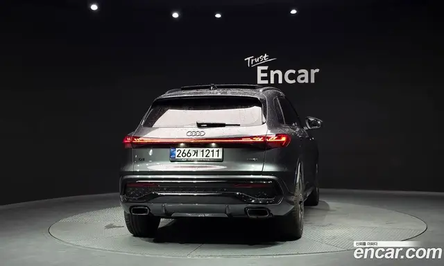 Audi Q5 2025 2.0 автомат (гидро), миниатюра 4 Audi Q5 2025 2.0 автомат (гидро), миниатюра 4