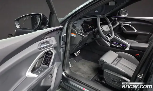 Audi Q5 2025 2.0 автомат (гидро), миниатюра 10 Audi Q5 2025 2.0 автомат (гидро), миниатюра 10