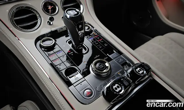 Bentley Continental 2025 4.0 автомат (гидро), миниатюра 9 Bentley Continental 2025 4.0 автомат (гидро), миниатюра 9
