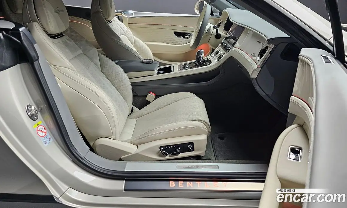 Bentley Continental 2025 4.0 автомат (гидро), фото 10 Bentley Continental 2025 4.0 автомат (гидро), фото 10