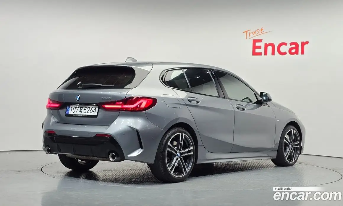 BMW 1 серия 2024 2.0 автомат (гидро), фото 2 BMW 1 серия 2024 2.0 автомат (гидро), фото 2