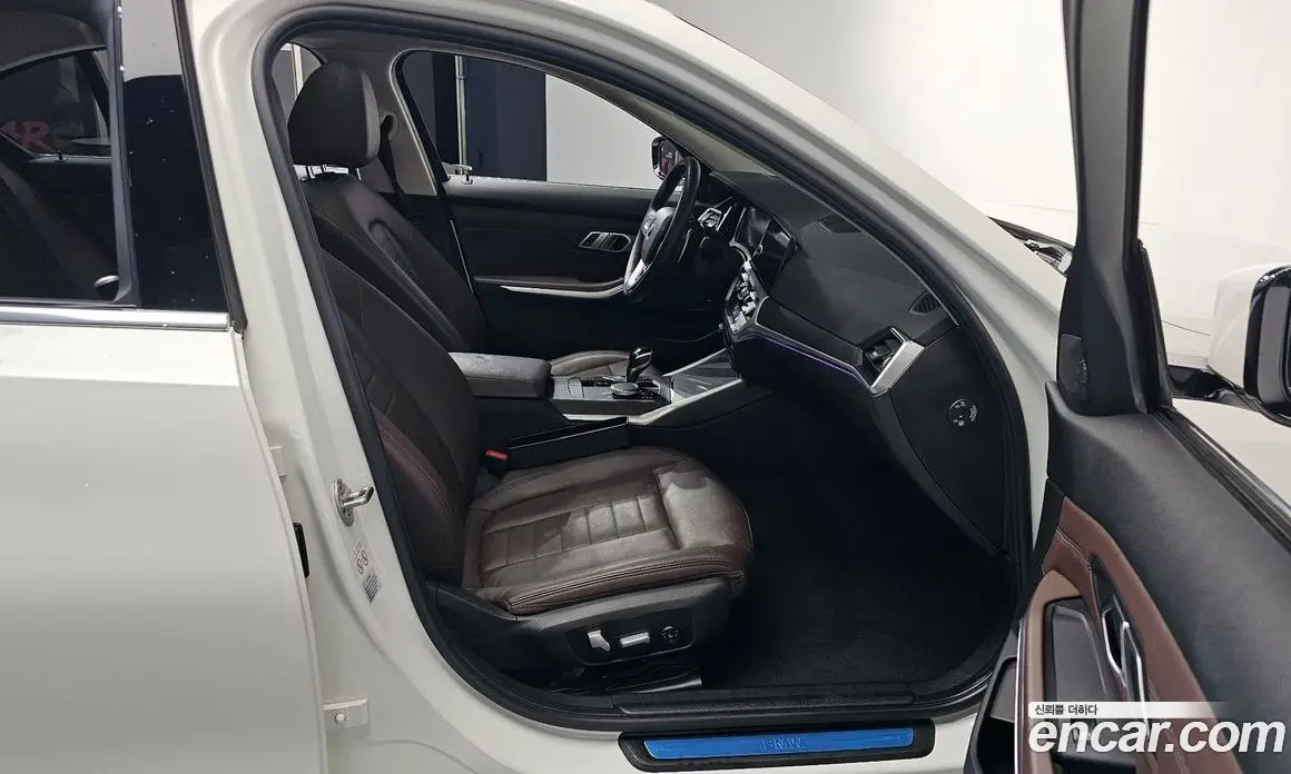 BMW 3 серия 2019 2.0 автомат (гидро), фото 16 BMW 3 серия 2019 2.0 автомат (гидро), фото 16