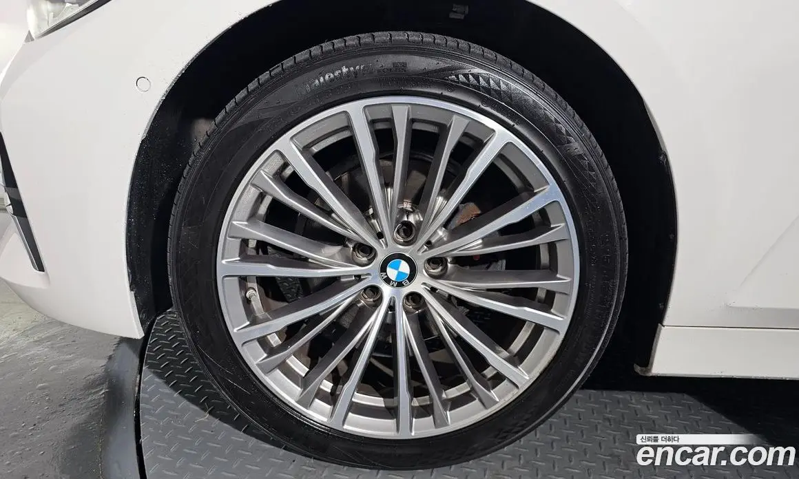 BMW 3 серия 2019 2.0 автомат (гидро), фото 5 BMW 3 серия 2019 2.0 автомат (гидро), фото 5