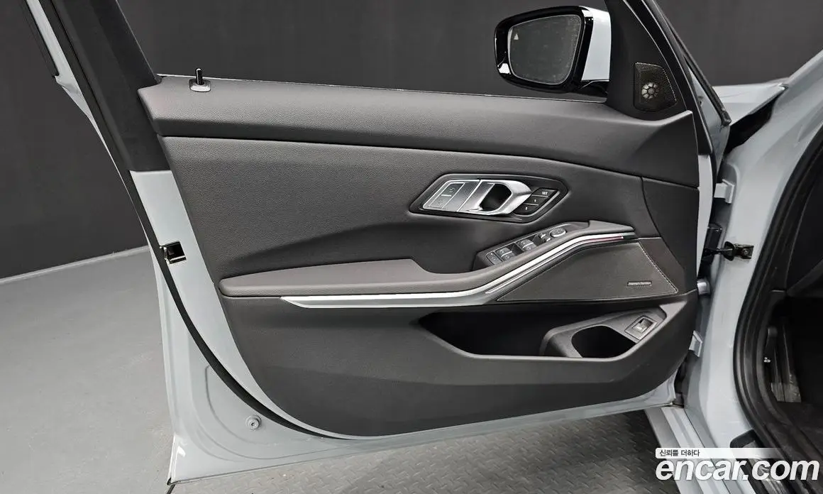 BMW 3 серия 2026 2.0 автомат (гидро), фото 14