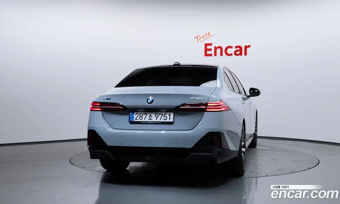 BMW 5 серия 2024 2.0 автомат (гидро), фото 4
