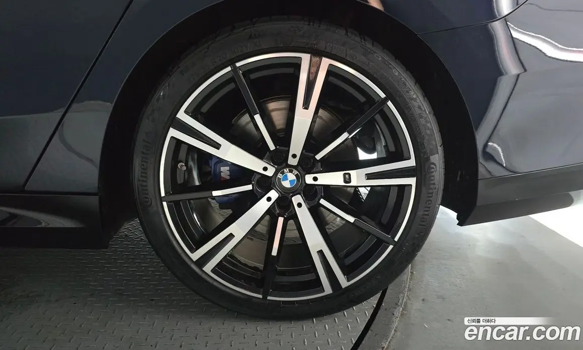 BMW 5 серия 2024 2.0 автомат (гидро), фото 7 BMW 5 серия 2024 2.0 автомат (гидро), фото 7