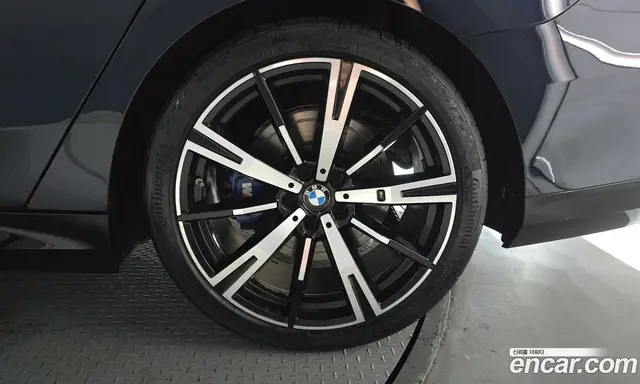 BMW 5 серия 2024 2.0 автомат (гидро), миниатюра 7 BMW 5 серия 2024 2.0 автомат (гидро), миниатюра 7