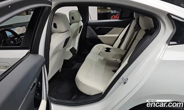 BMW 5 серия 2025 2.0 автомат (гидро), миниатюра 11 BMW 5 серия 2025 2.0 автомат (гидро), миниатюра 11