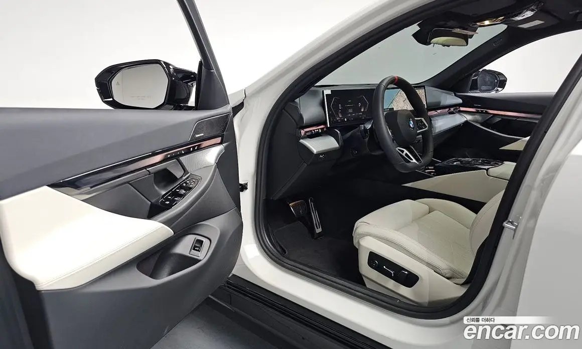 BMW 5 серия 2025 2.0 автомат (гидро), фото 10 BMW 5 серия 2025 2.0 автомат (гидро), фото 10