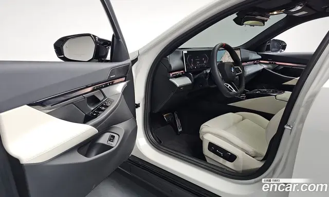 BMW 5 серия 2025 2.0 автомат (гидро), миниатюра 10 BMW 5 серия 2025 2.0 автомат (гидро), миниатюра 10
