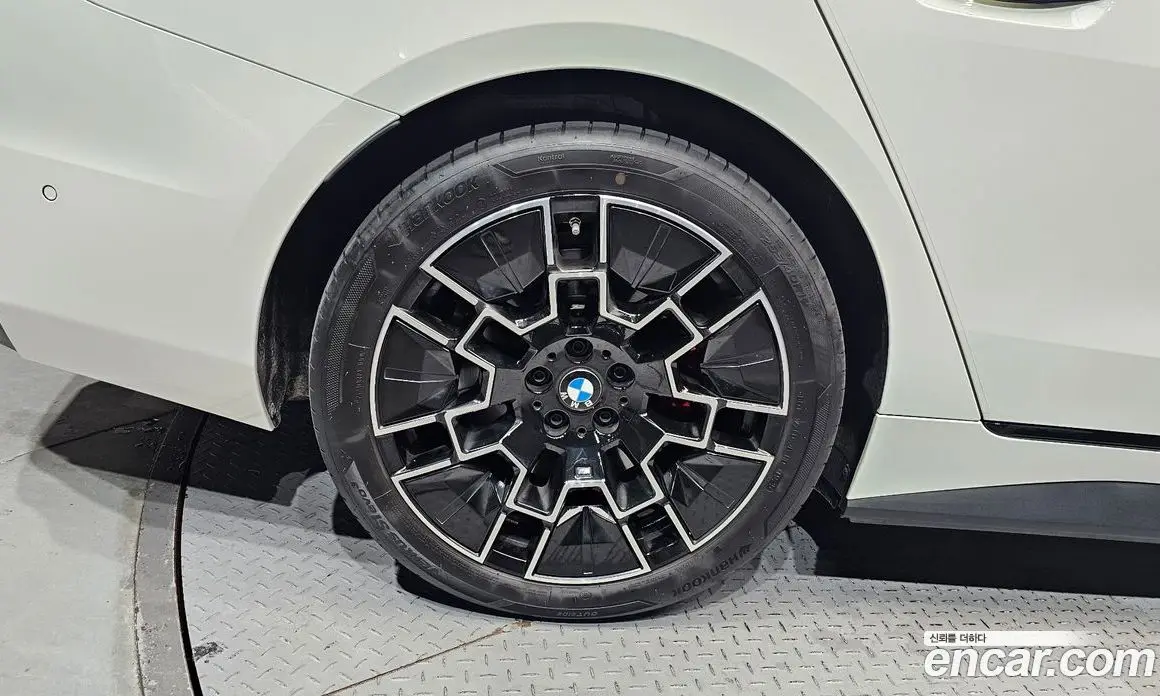 BMW i4 2025 0.2 автомат (гидро), фото 5 BMW i4 2025 0.2 автомат (гидро), фото 5