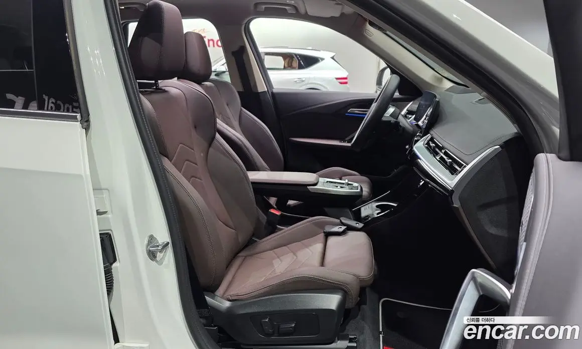 BMW X1 2024 2.0 автомат (гидро), фото 16 BMW X1 2024 2.0 автомат (гидро), фото 16