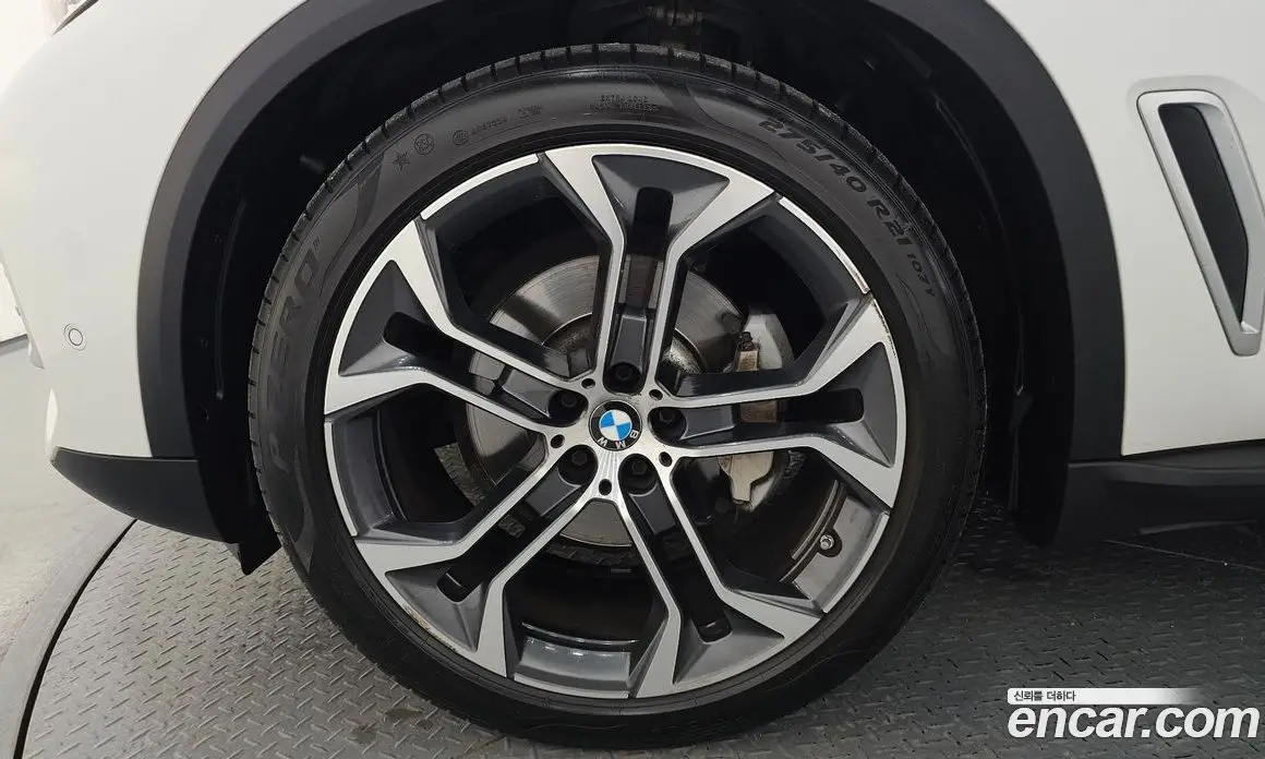 BMW X5 2022 3.0 автомат (гидро), фото 5