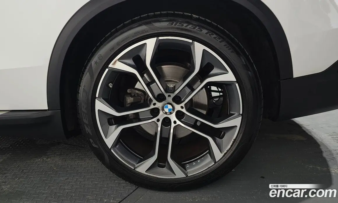 BMW X5 2022 3.0 автомат (гидро), фото 7