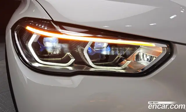 BMW X5 2022 3.0 автомат (гидро), миниатюра 8