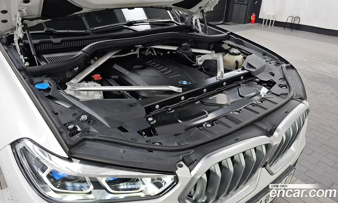 BMW X6 2022 3.0 автомат (гидро), фото 6 BMW X6 2022 3.0 автомат (гидро), фото 6