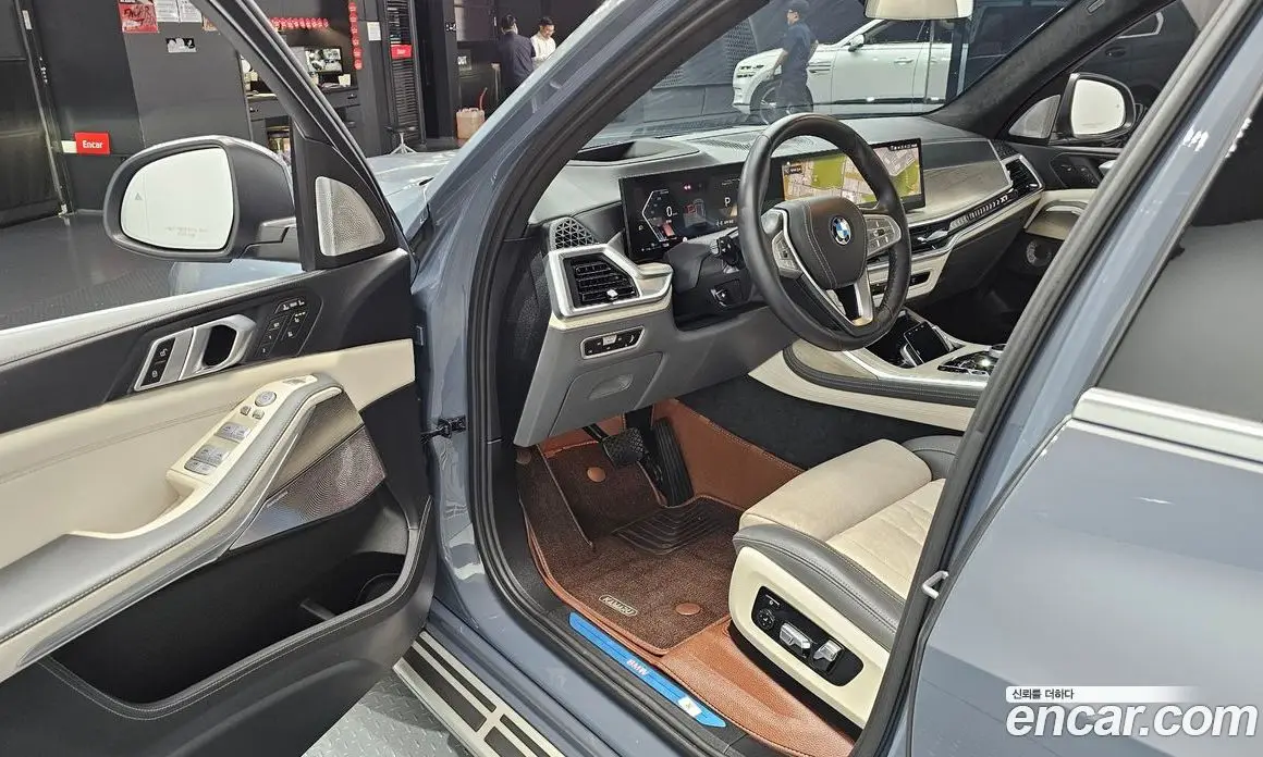 BMW X7 2023 3.0 автомат (гидро), фото 13