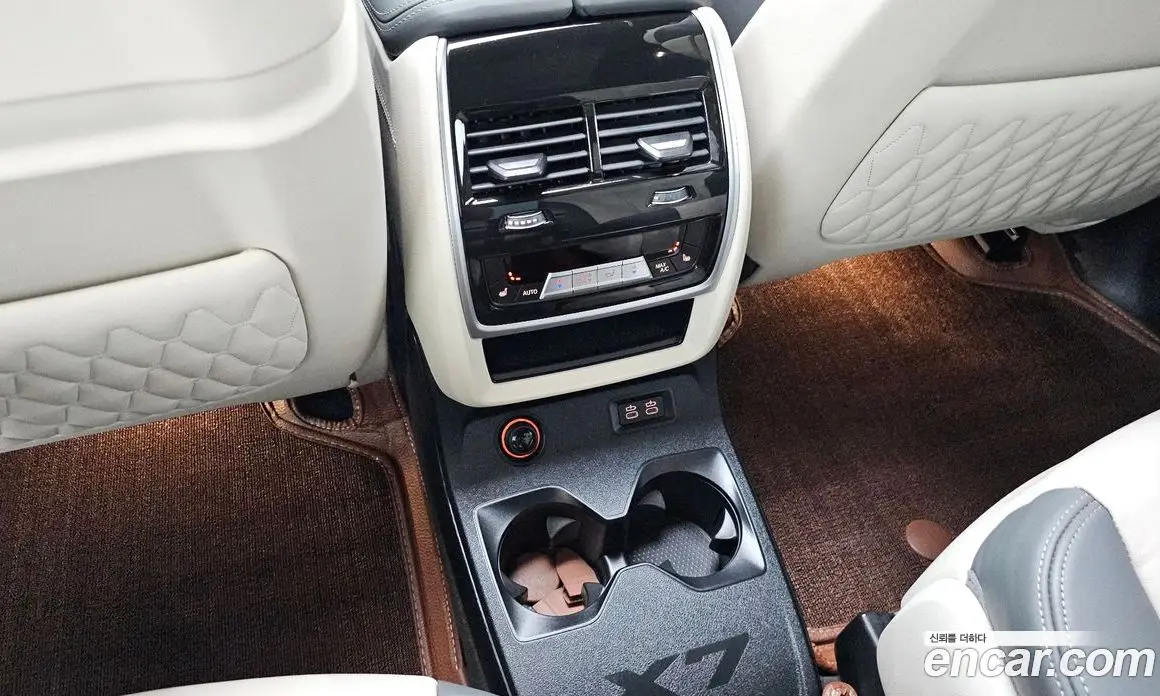 BMW X7 2023 3.0 автомат (гидро), фото 28