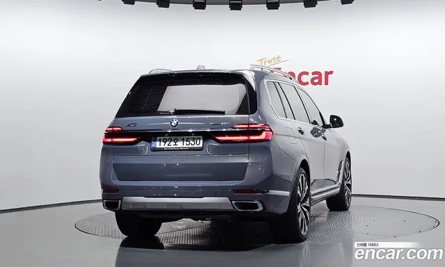 BMW X7 2023 3.0 автомат (гидро), миниатюра 4
