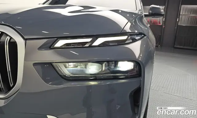 BMW X7 2023 3.0 автомат (гидро), миниатюра 8